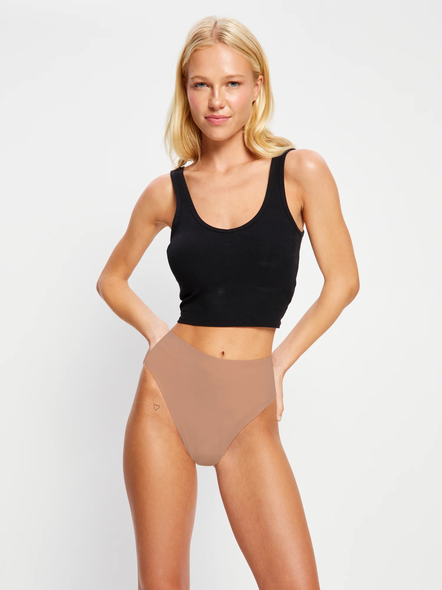 Seamfree Hi Waist Cheeky Moisture Wicking Tawny Brown - Image 4